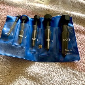 COPY - Double edge screw Extractor set size 1-5